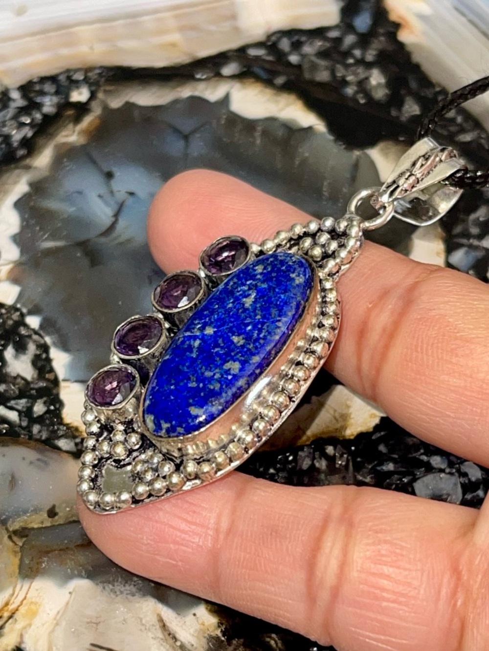 Lapiz Lazuli “The Protection Stone” Pendant 2 1/4” - Picture 4 of 14